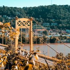A bridge over the Ohio River in the city of Pittsburgh, PA.