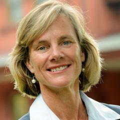 Sue Minter: A Determined Figure in the Rink